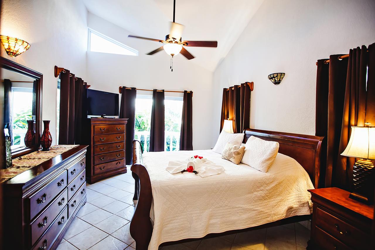 Pelican Reef Villas Resort San Pedro  Zewnętrze zdjęcie